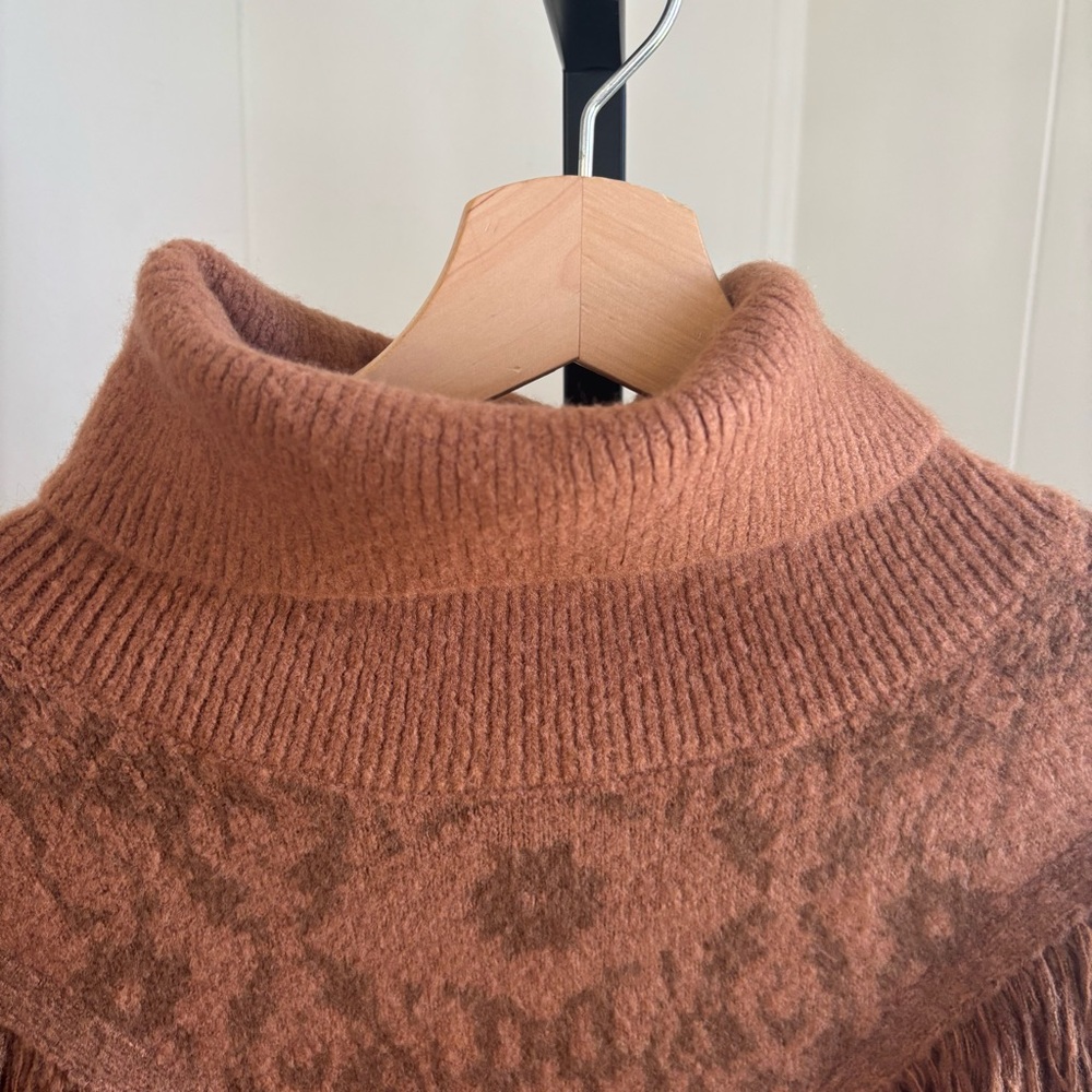 Grey Collective Women’s XL Brown Damask Western Fringe Front Turtleneck Sweater